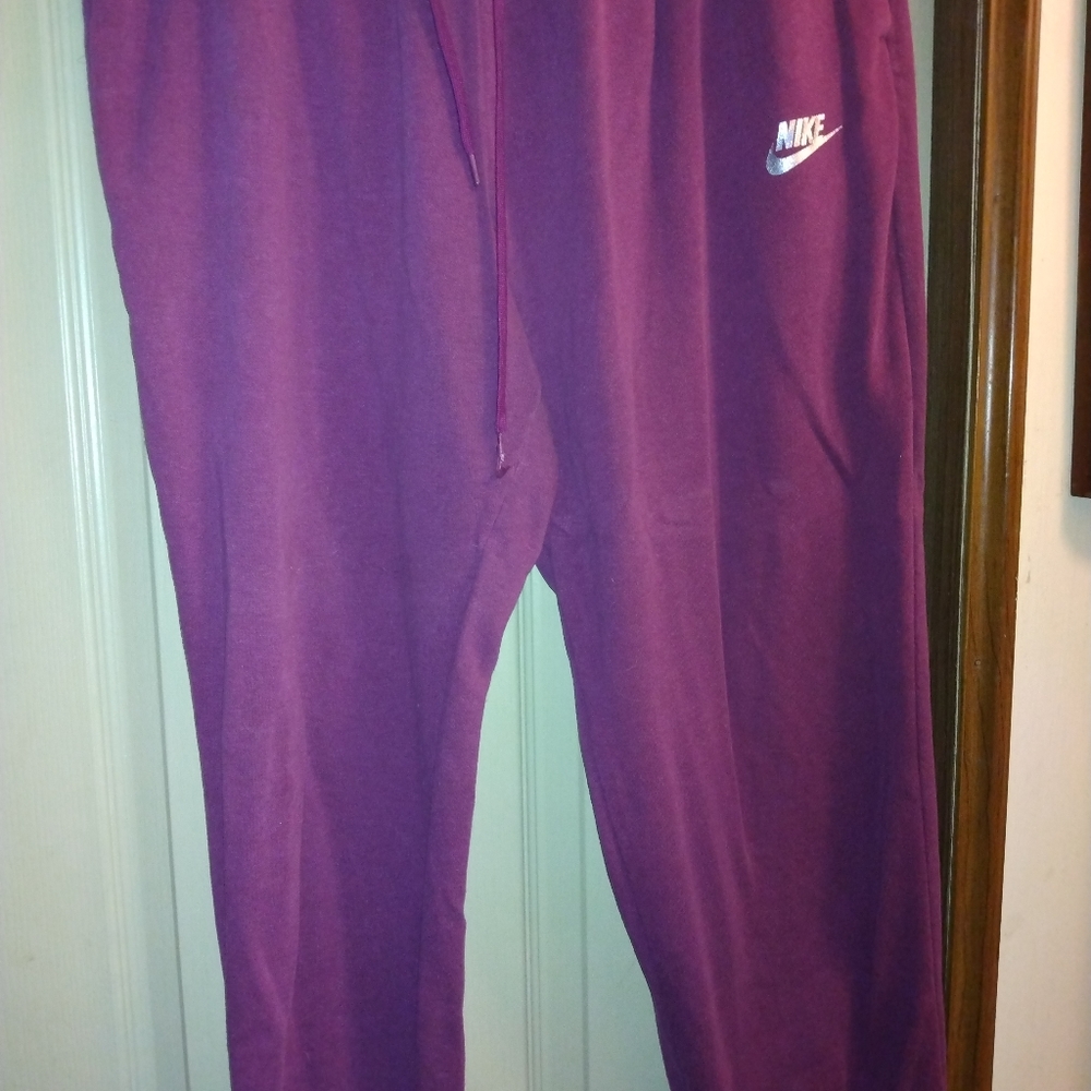 Women's extra large Nike sweatpants